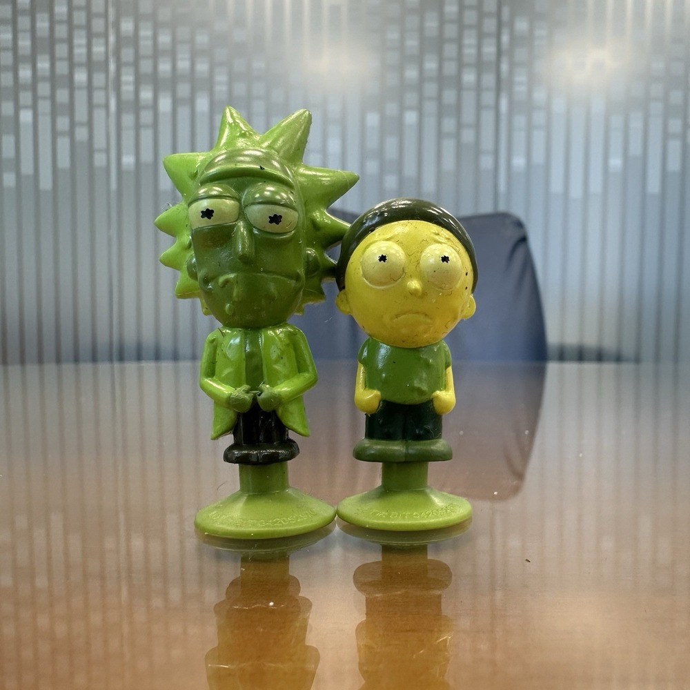 Toxic Rick‎ and Toxic Morty suction figures